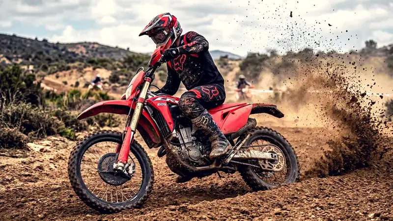 Osca MT6, Ducati Desmo450 EDS and the Honda Recall: Every... - Foto 2